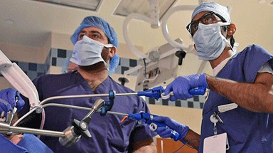 Doctors and Robots: A Powerful Team in Cancer Surgery