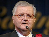 Albert Lexie speaks about giving shoe shining tips to Children's.