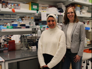 Amal Elhaw and Nadine Hempel in their research lab.