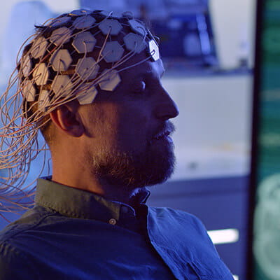 Image of neurosurgery operating room.