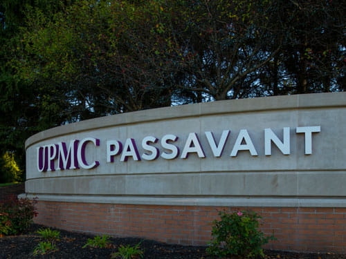 UPMC Passavant exterior sign