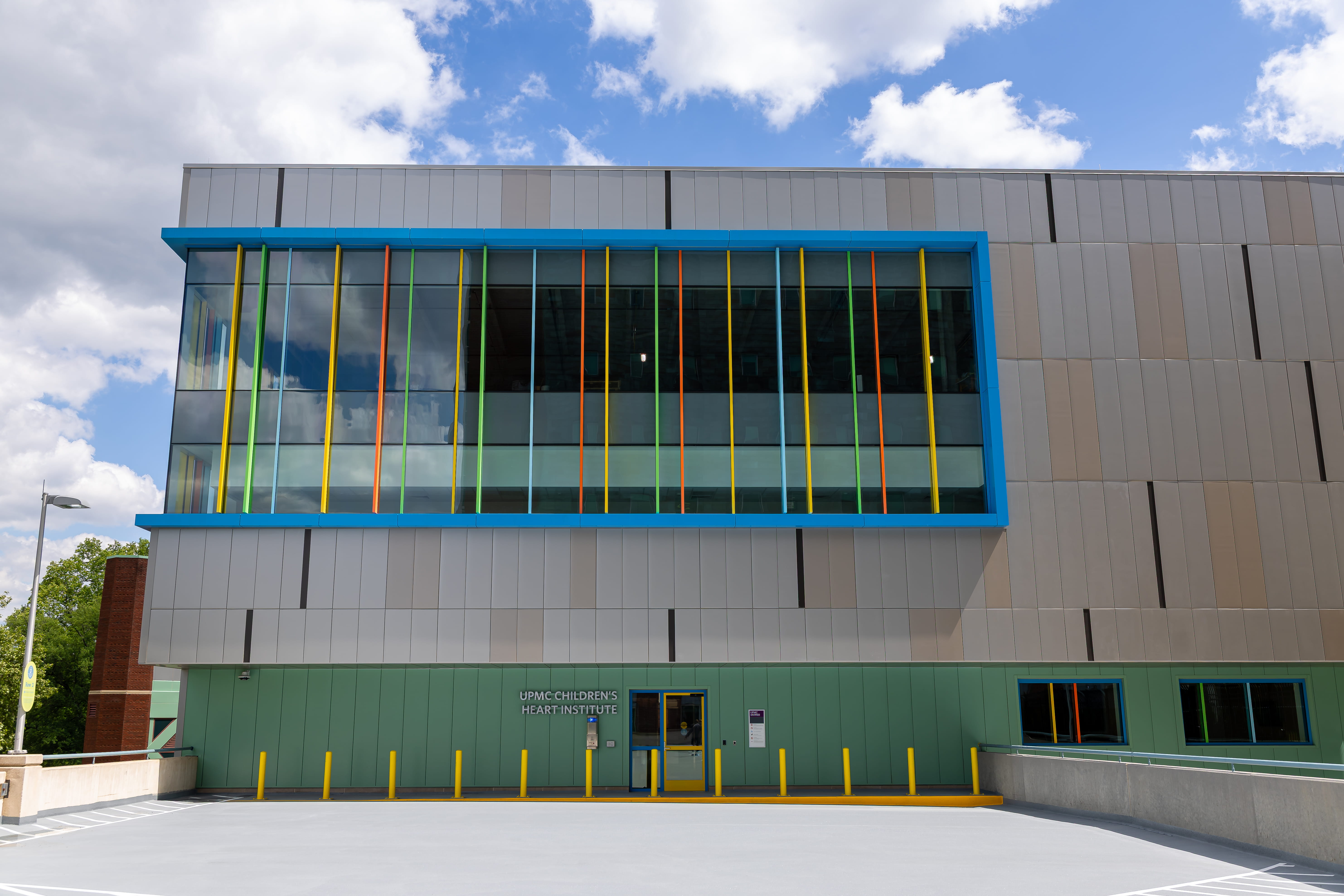 UPMC Childrens Heart Institute Exterior