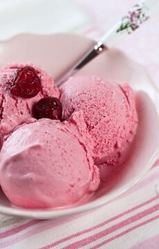 Cherry Berry Frozen Greek Yogurt