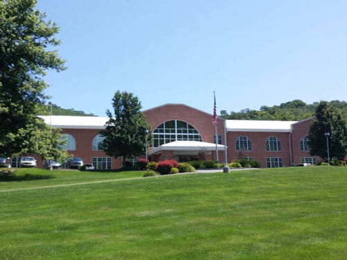 Cole Place exterior | UPMC Senior Communities