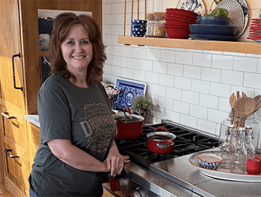 Facing cancer yet again, Tracey chose UPMC for advanced lung cancer care and returned to living life on her terms.