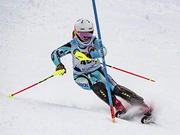 Photo of Lauren Waskowitz skiing. 